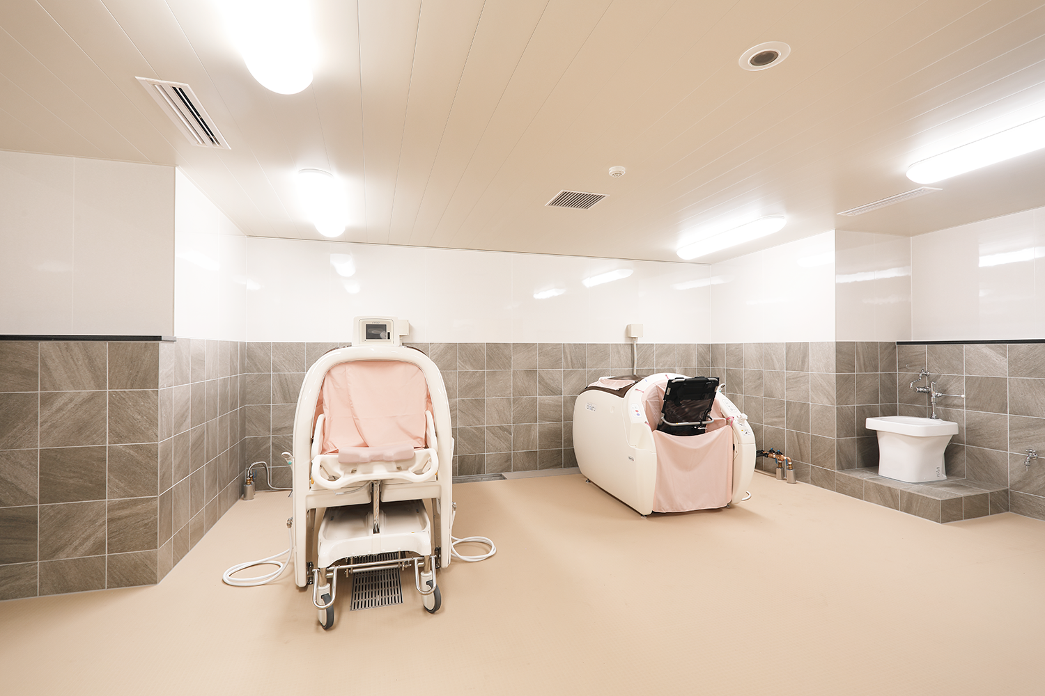 凪の音ホスピタルの特別浴室の画像です。